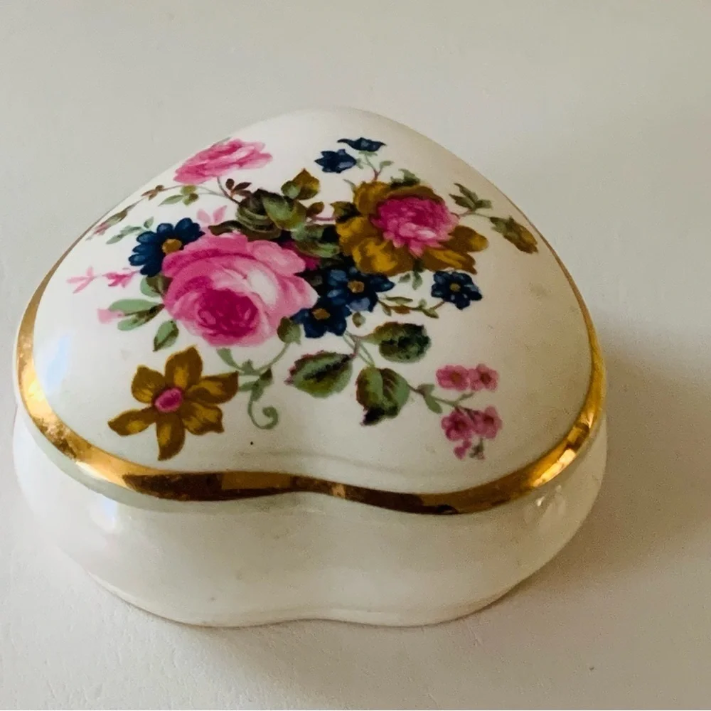 Palissy Trinket box from England